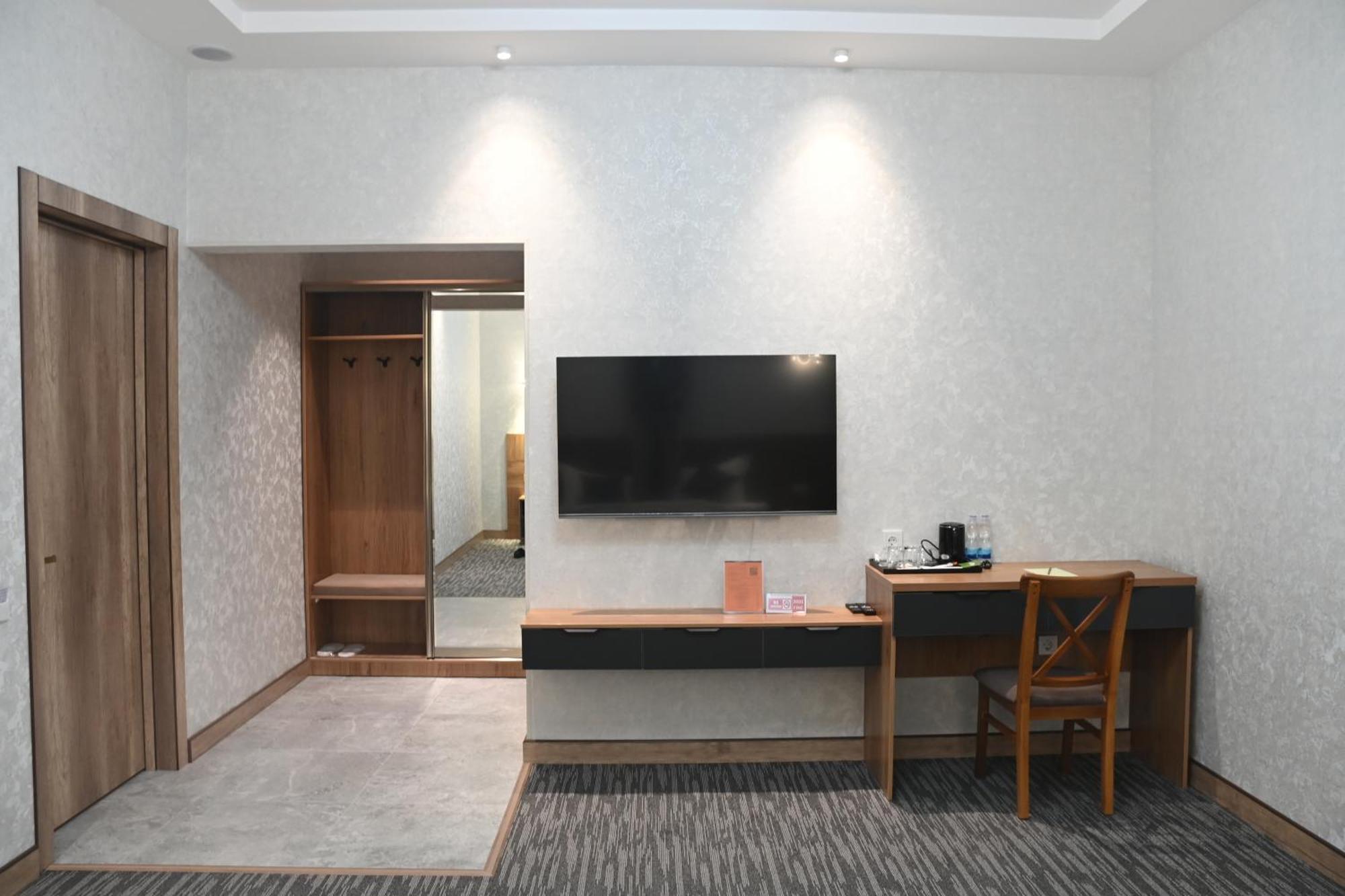 My Status Hotel Ташкент Экстерьер фото