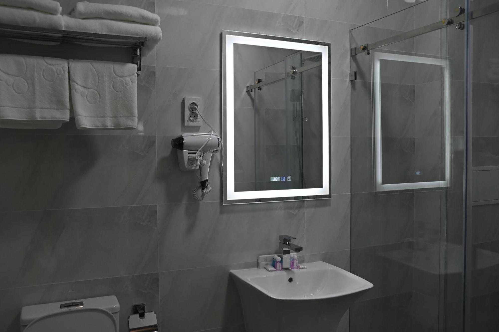 My Status Hotel Ташкент Экстерьер фото